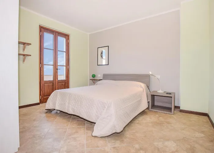 Anichino Semesterbostad *